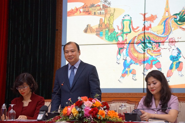Tùng Dương, Trúc Nhân, Hòa Minzy và 16 đoàn quốc tế diễn ở Lễ hội Văn hóa thế giới Hà Nội - Ảnh 1.