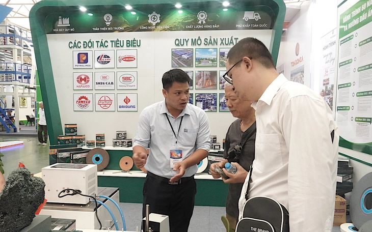 Chuẩn bị 'siêu hội chợ quốc gia' khuyến mãi tới 100% cùng show diễn 30 năm ca hát của Đan Trường  - Ảnh 2.