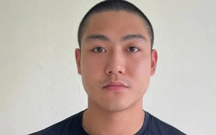 Đánh nữ nhân viên quán ăn, thanh niên bị đánh trả rồi gọi bạn mang hung khí đến trả thù - Ảnh 2.