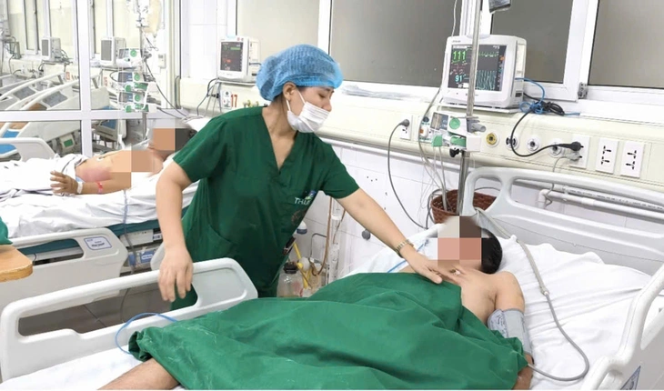 Người đàn ông mắc uốn ván nghi do sâu răng - Ảnh 1.