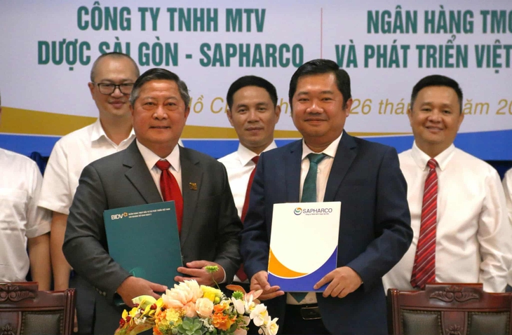Công ty TNHH MTV Dược Sài Gòn và Ngân hàng BIDV ký kết hợp tác trong lĩnh vực tài chính - Ảnh 2. Công ty TNHH MTV Dược Sài Gòn và Ngân hàng BIDV ký kết hợp tác trong lĩnh vực tài chính - Ảnh 2.