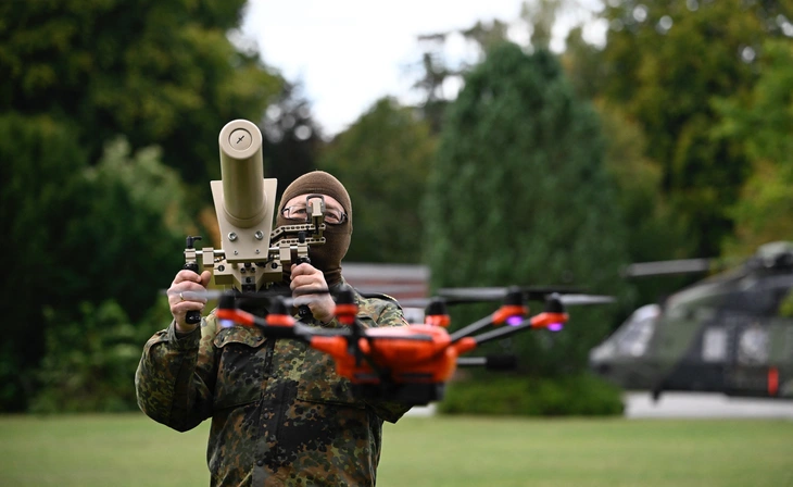 EU học hỏi Israel, Ukraine dựng 'tường' chống drone Nga - Ảnh 2.
