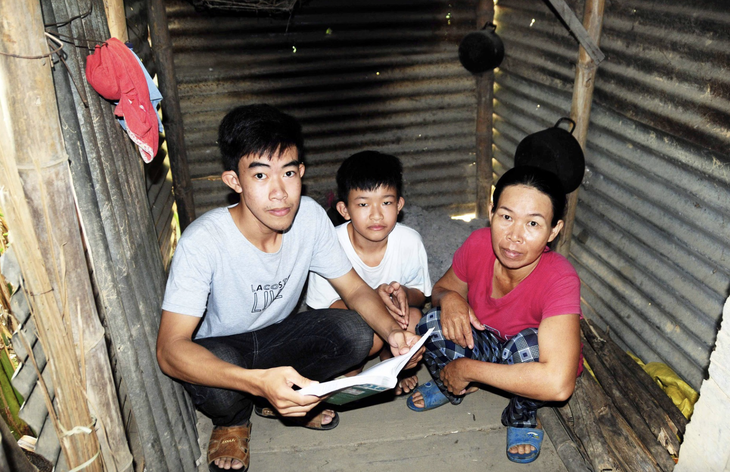 Xưa là tân sinh viên nhận 'suất học bổng nóng' để vào trường bách khoa, nay là nhà tài trợ - Ảnh 2.