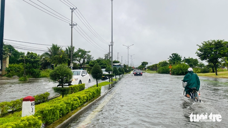 Đường nối Đà Nẵng - Hội An: Ven biển mà 'hở tí là ngập' - Ảnh 2.