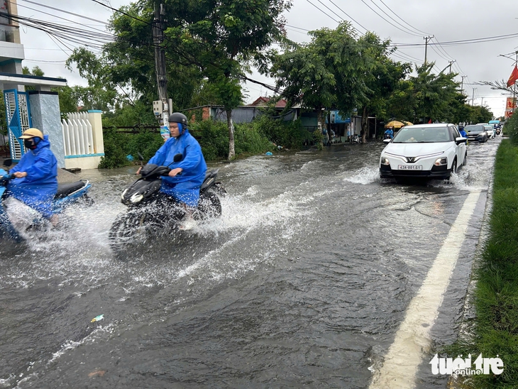 Đường nối Đà Nẵng - Hội An: Ven biển mà 'hở tí là ngập' - Ảnh 3.