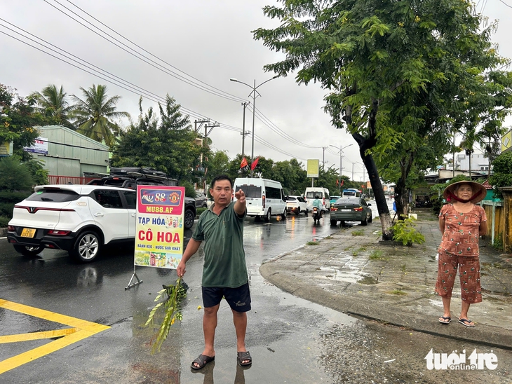 Đường nối Đà Nẵng - Hội An: Ven biển mà 'hở tí là ngập' - Ảnh 4.