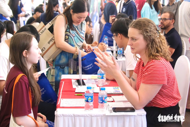 Những ngành học được du học sinh chọn nhiều nhất tại Mỹ, Anh, Úc, Canada - Ảnh 1.