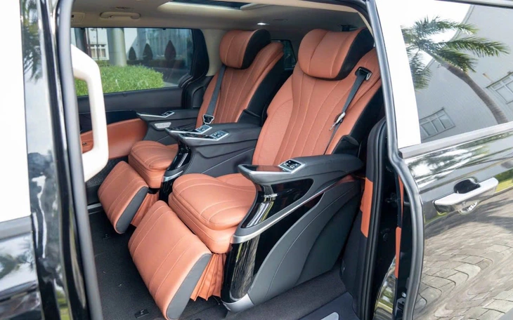 Kia Carnival hybrid ở Việt Nam có bản VIP: Đắt thêm 80 triệu, được ghế massage, điều khiển cảm ứng - Ảnh 3.