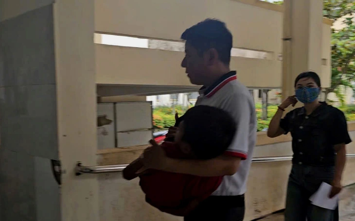 Xuất hiện đoạn ghi âm nữ hiệu phó không cho đưa học sinh bị ngộ độc đi bệnh viện - Ảnh 3.