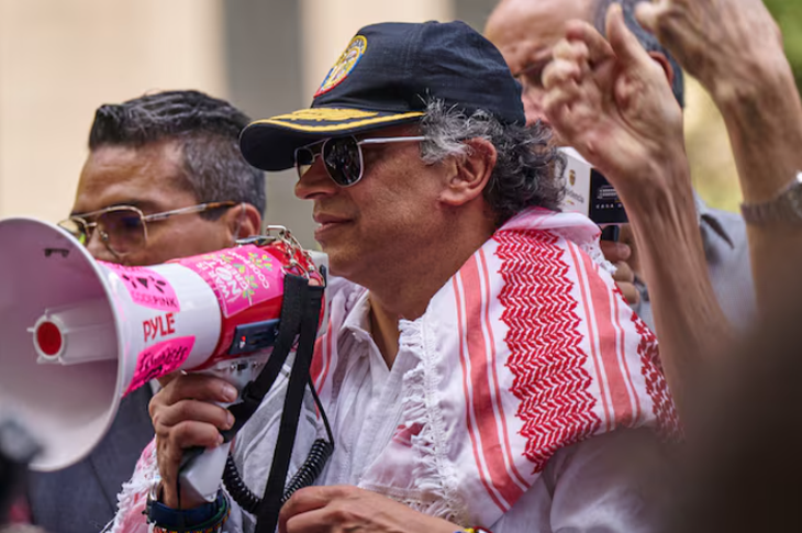 Mỹ thu hồi visa của Tổng thống Colombia vì phát biểu ủng hộ Palestine - Ảnh 1.