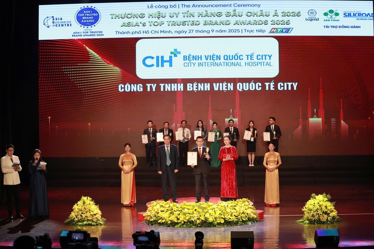 'Nhà lãnh đạo xuất sắc châu Á 2025' vinh danh bà Trần Thị Lâm - Ảnh 3.