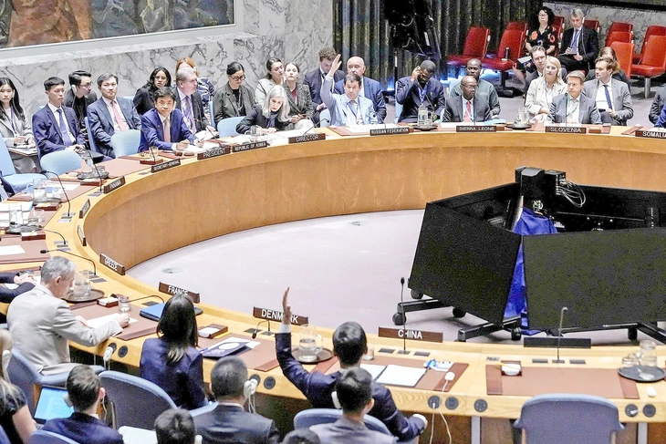 Nga, Trung Quốc không cứu được Iran - Ảnh 1.