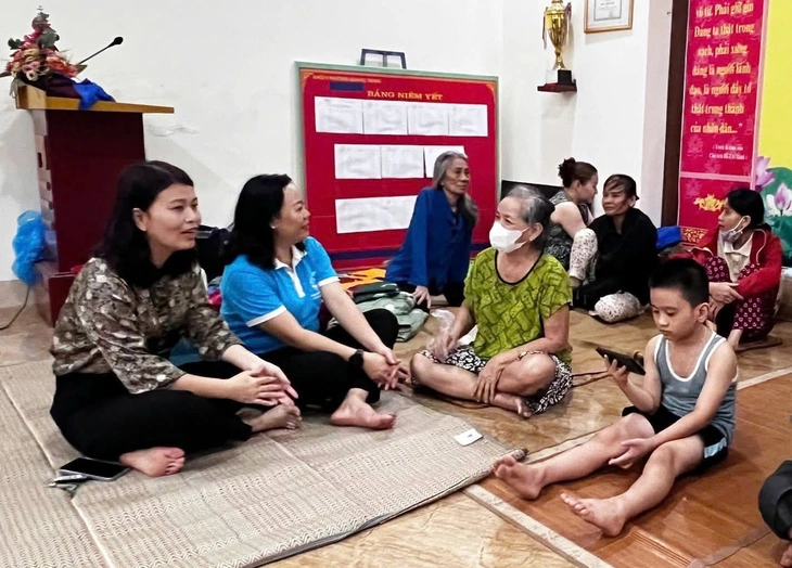Bão Bualoi: 1 người chết, 4 người mất tích, 28.000 người dân đi tránh bão - Ảnh 3.
