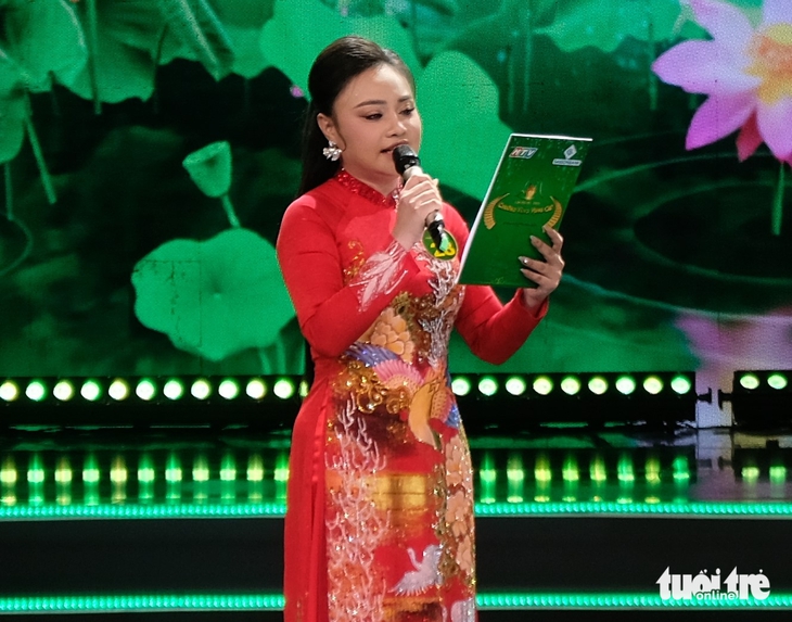 Đặng Thị Thùy Dương, cô gái diễn vai độc mùi, đoạt Chuông vàng vọng cổ 2025 - Ảnh 3.