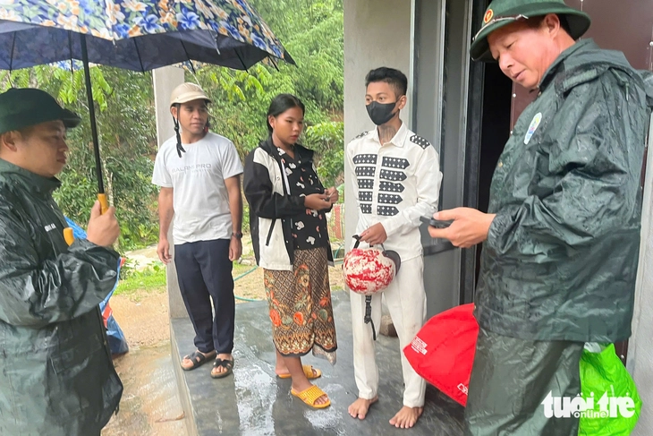 Bão Bualoi: Hà Tĩnh, Nghệ An, Quảng Trị ngổn ngang, mưa gió tơi bời - Ảnh 34.