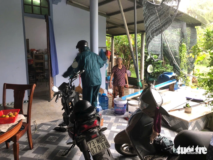 Bão Bualoi: Hà Tĩnh, Nghệ An, Quảng Trị ngổn ngang, mưa gió tơi bời - Ảnh 40.