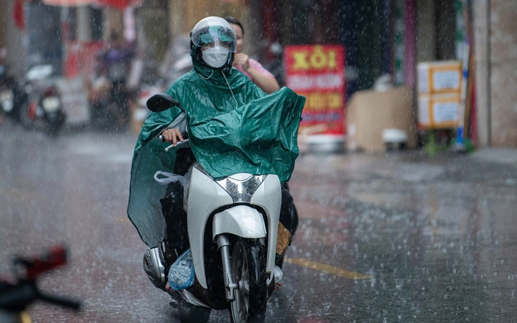 Sạt lở tại Sa Pa cuốn theo một xe ô tô - Ảnh 4.