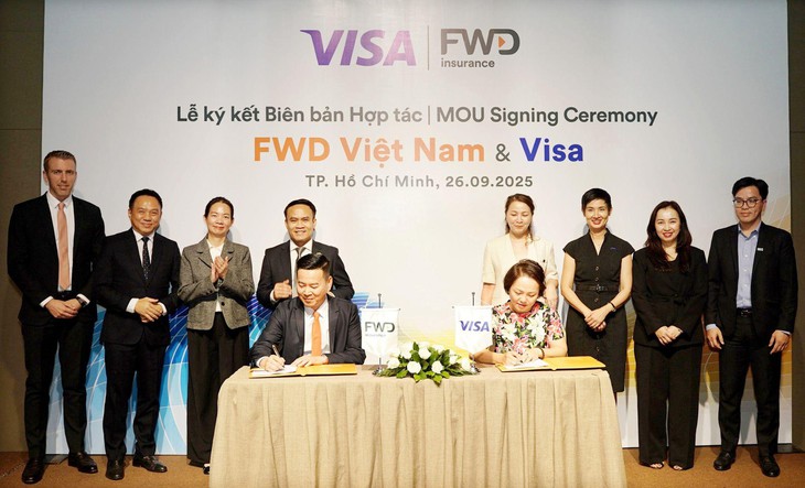 FWD Việt Nam và Visa hợp tác thúc đẩy bảo hiểm số - Ảnh 1.