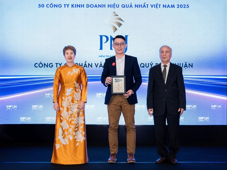 PNJ vào top 50 công ty kinh doanh hiệu quả nhất Việt Nam - Ảnh 1.