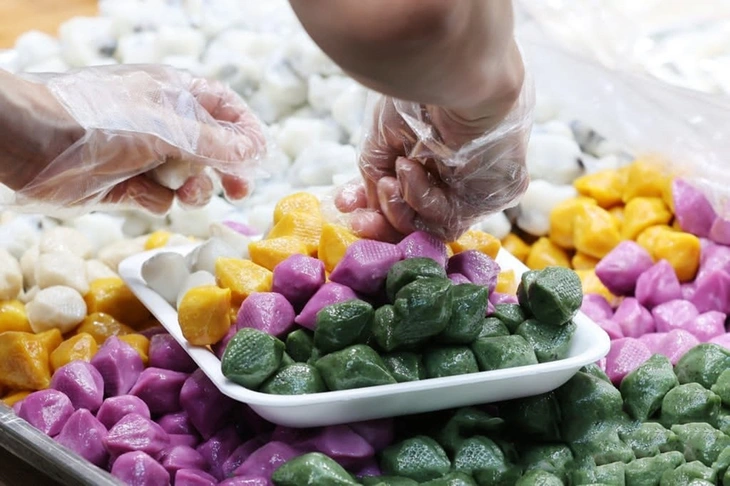 Giá gạo nếp tăng, bánh trung thu Hàn Quốc đội giá - Ảnh 1.