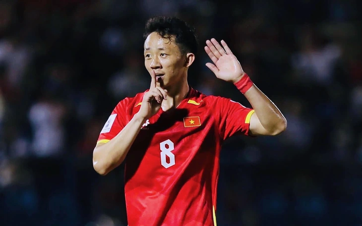 Loại Nguyễn Filip, HLV Kim Sang Sik gọi Đặng Văn Lâm lên tuyển Việt Nam - Ảnh 4.