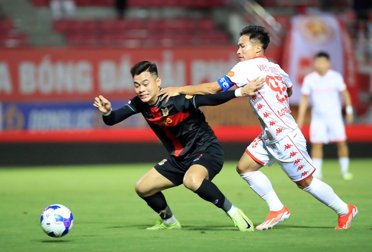 CLB Ninh Bình bắt đầu nếm mùi V-League - Ảnh 2.