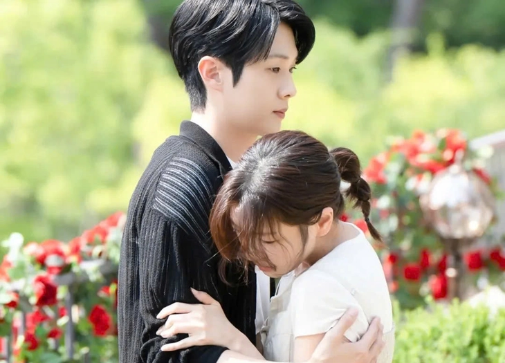 Suzy, Kim Woo Bin 'yêu lại từ đầu' - Ảnh 3.