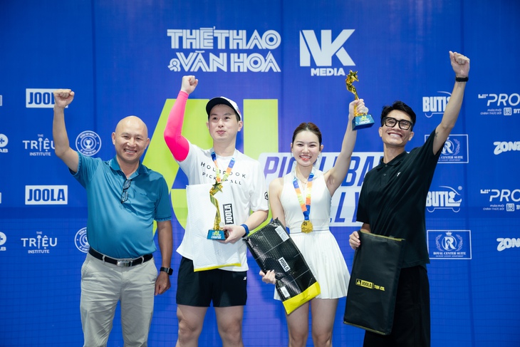Chị em pickleball Việt kiều ‘làm nóng’ sân chơi ý nghĩa trước PPA Asia - Ảnh 2.