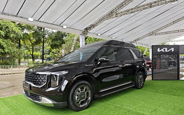 Kia Carnival ra bản mới cao hơn cả Hi Limousine với giá rẻ hơn hẳn, khả năng về Việt Nam khi đã có Thacoroyal - Ảnh 7.
