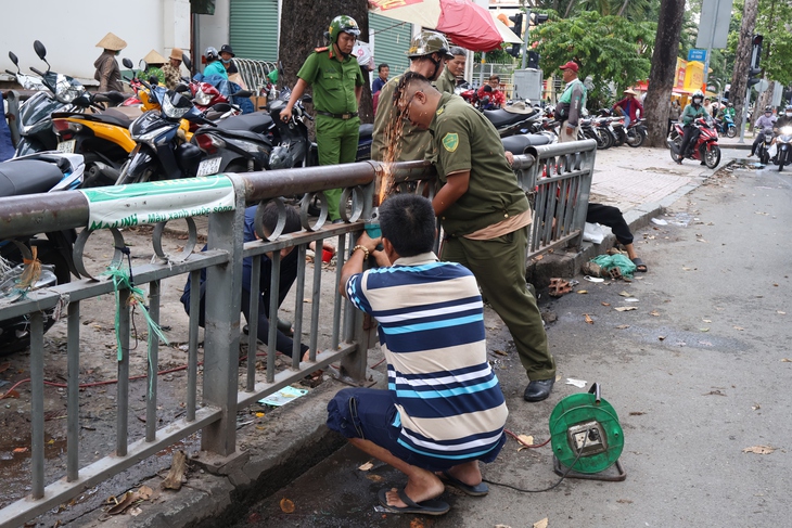 Dẹp 7 bãi giữ xe không phép quanh Bệnh viện ĐH Y dược, Hùng Vương - Ảnh 5.