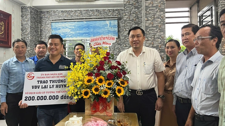 TP.HCM thưởng nóng 300 triệu cho vô địch cờ tướng thế giới Lại Lý Huynh - Ảnh 1.