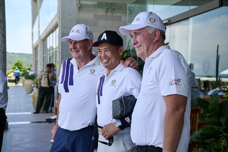 Các huyền thoại golf ấn tượng trước văn hóa đặc sắc khi dự Vietnam Legends Championship - Ảnh 7.