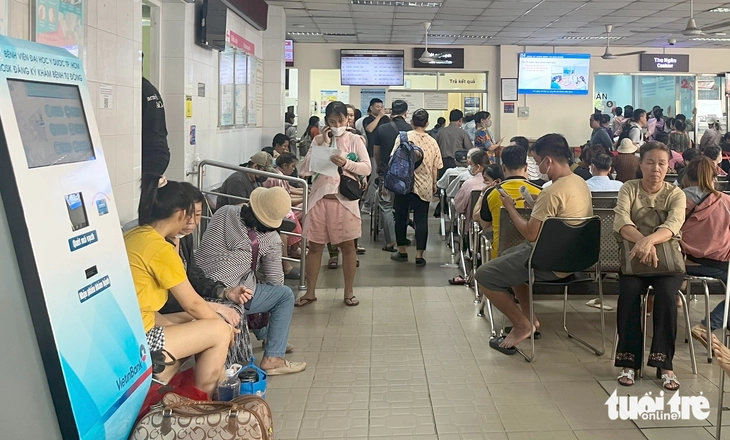 bệnh viện - Ảnh 1.