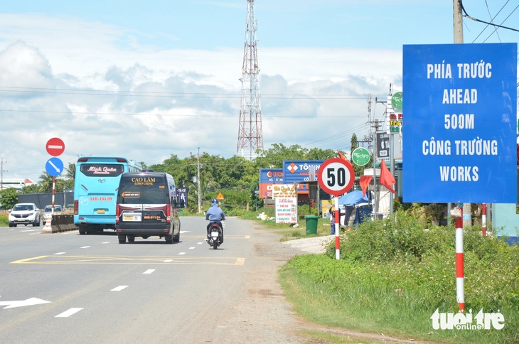 biển hạn chế tốc độ - Ảnh 2.