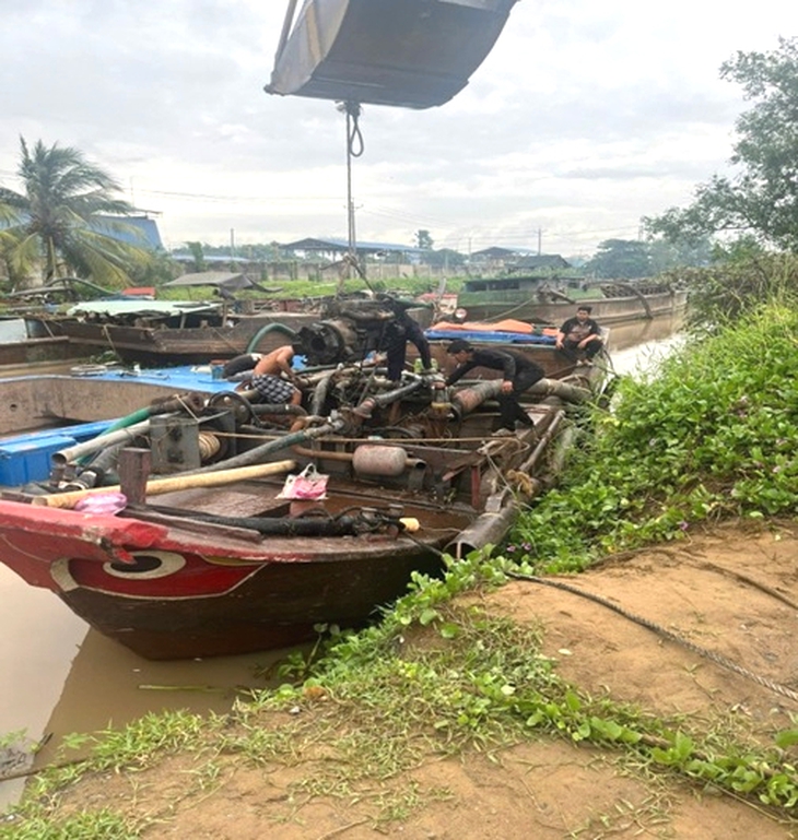 cát tặc - Ảnh 1.