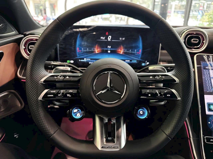 Mercedes-AMG C 43 - Ảnh 3.