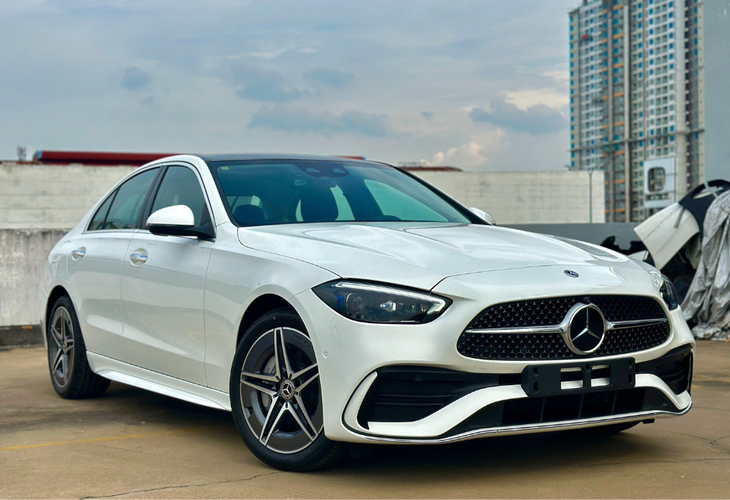 Mercedes-AMG C 43 - Ảnh 2.