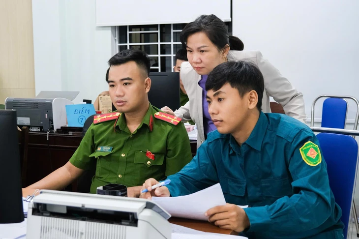 TẾT ĐỘC LẬP - Ảnh 1.