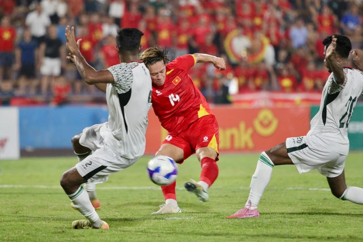 U23 Việt Nam thắng Bangladesh chưa đã - Ảnh 3.