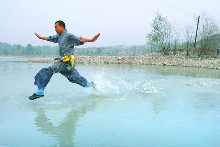 Khinh công ngoài đời thật được mấy phần của truyện Kim Dung? - Ảnh 3.