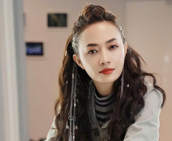Tinna Tình phản hồi tin đồn 'bỏ showbiz để lấy chồng sinh con' - Ảnh 1.