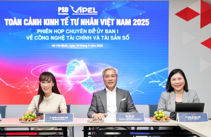 Tỉ phú Nguyễn Thị Phương Thảo kể chuyện hậu trường 100 ngày 'giải cứu' HOSE - Ảnh 2.