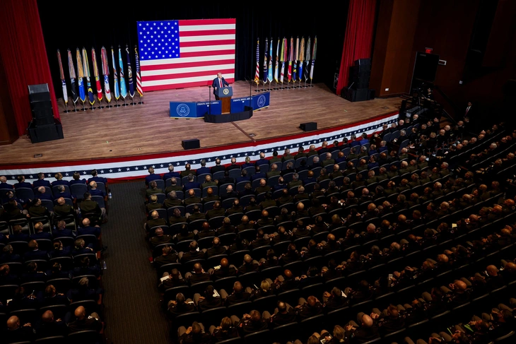 Ông Trump: Bộ Chiến tranh sẽ ngăn chặn chiến tranh, cân nhắc mở rộng quy mô quân đội - Ảnh 2.