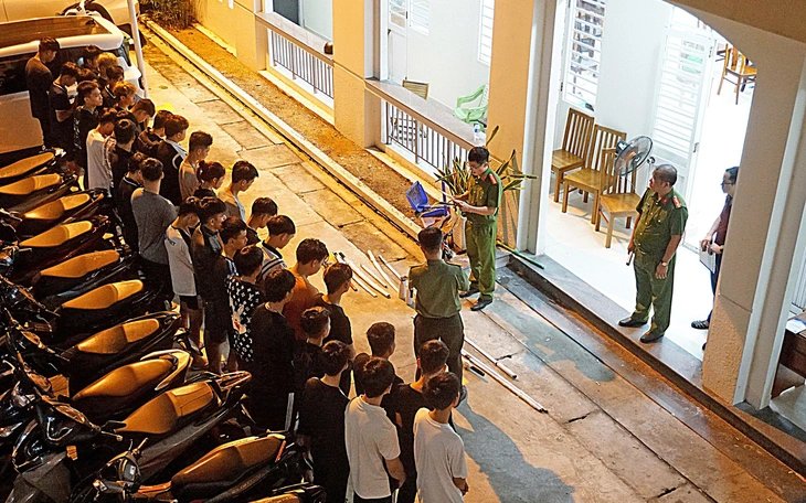 Khởi tố 15 người 'càn quấy', gây rối trên đường phố Đà Nẵng - Ảnh 3.