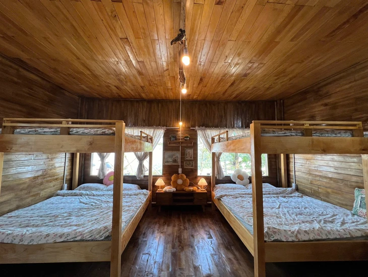 Khách sạn, homestay tại Sa Pa, Tà Xùa hỗ trợ miễn phí cho du khách ‘mắc kẹt’ do mưa lớn - Ảnh 1.
