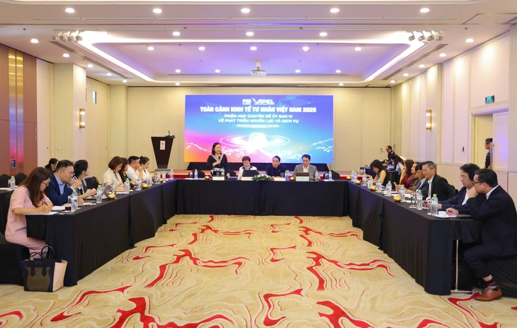 Ủy ban IV và đích đến giúp người dân hạnh phúc - Ảnh 1.