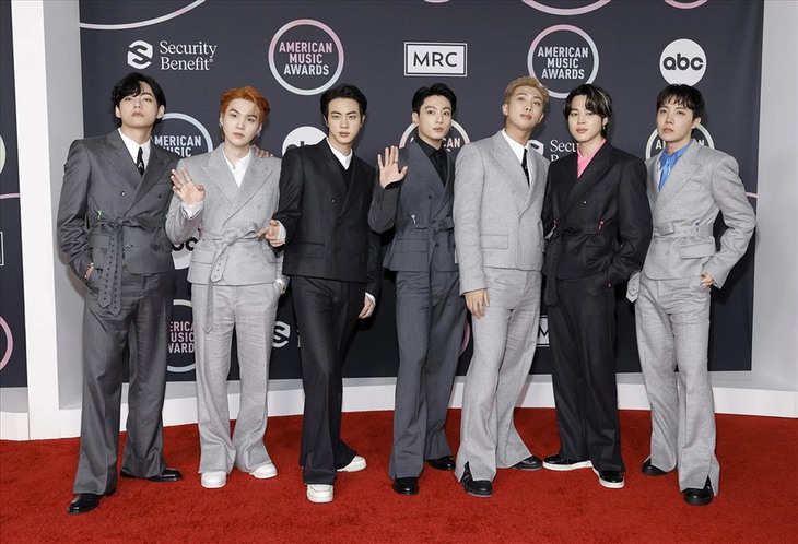 BTS sẽ tổ chức World tour kéo dài 8 tháng với 65 đêm diễn? - Ảnh 2.