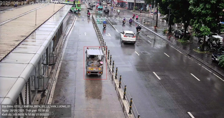 Thêm một con đường ở Hà Nội lắp camera AI, phát hiện hàng loạt xe đi vào làn BRT - Ảnh 1.
