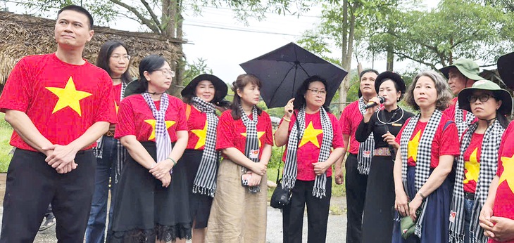 Về nguồn Pác Bó, Nà Nưa... trí thức trẻ TP.HCM bừng khát vọng cống hiến - Ảnh 1.