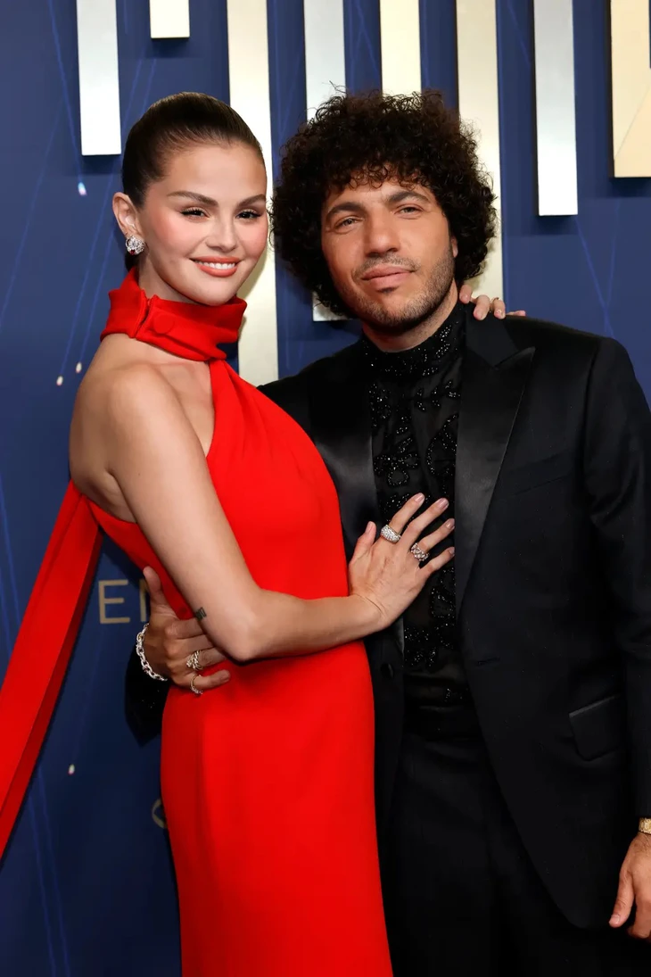 Bí mật sau bó hoa cưới của Selena Gomez - Ảnh 4.